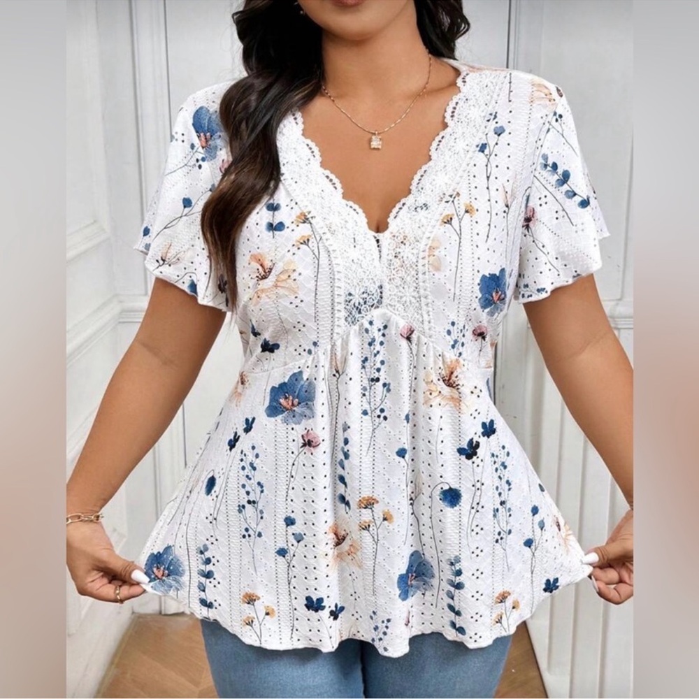 Plus Boho Floral Print Eyelet Scallop Lace Short Sleeve Top 1X 2X 3X 4X